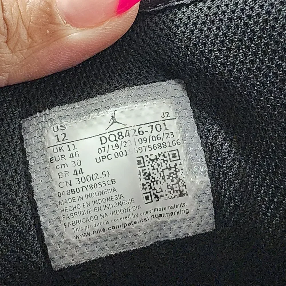 Jordan authentic nike